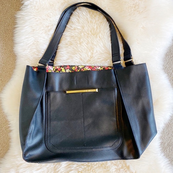 Steve Madden Leather Shoulder Bag Floral Interior - Picture 1 of 6